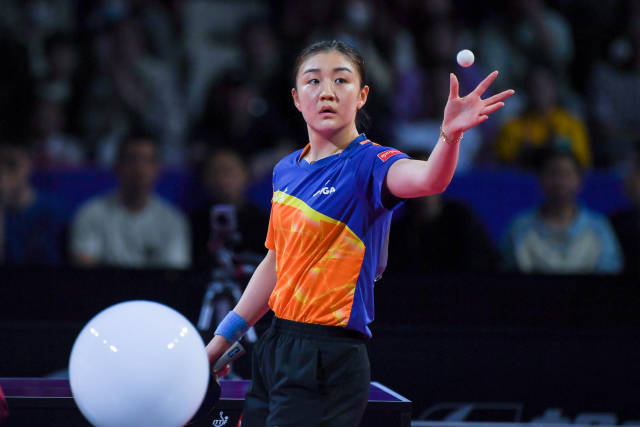 在江苏扬州举行的2023年全国乒乓球锦标赛女单决赛中